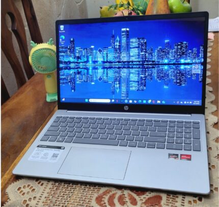 HP 15 AMD RYZEN 5 7520U (8DDR5/512)